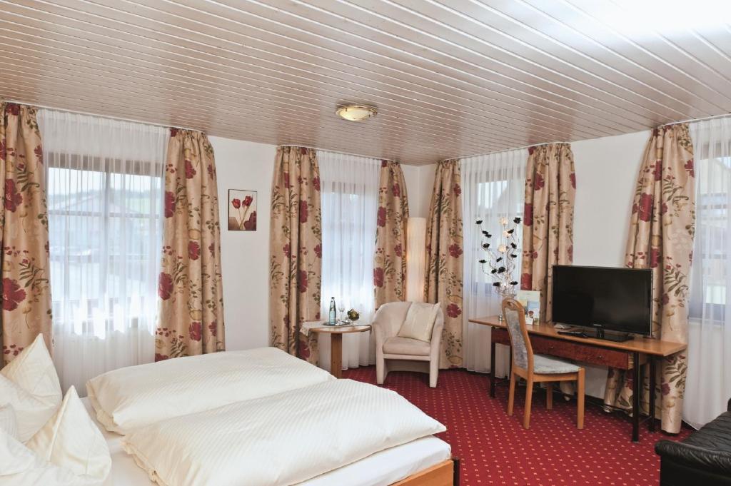 Hotel Landgasthof Kranz Hüfingen Exterior foto